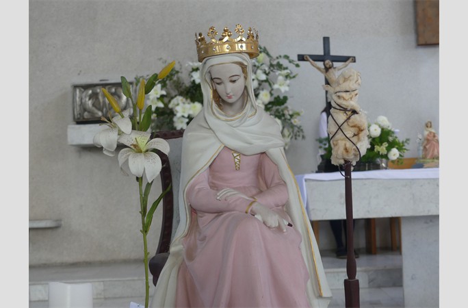 coronacion a mater (1)