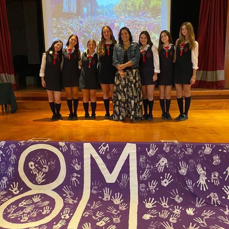 Thumb charla d%c3%ada de la mujer casc  1 